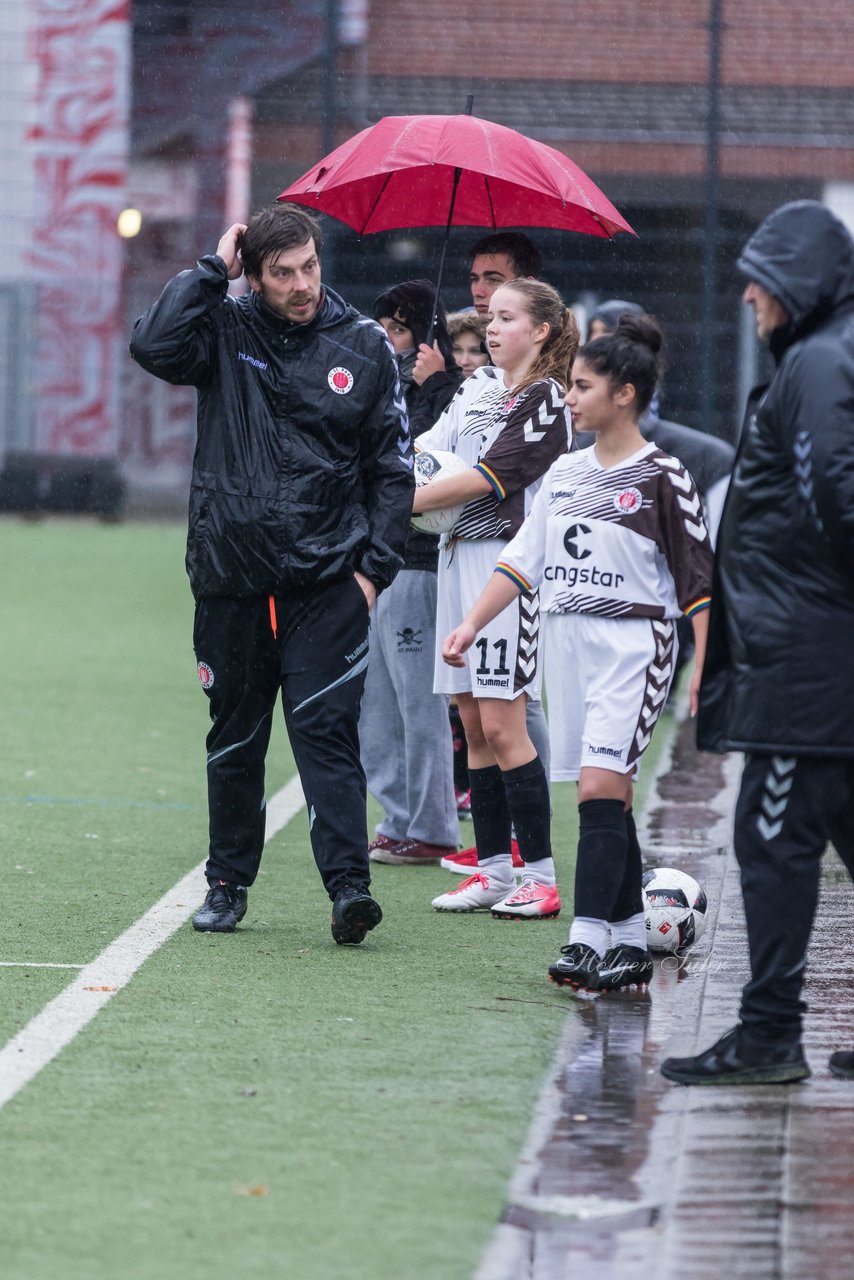 Bild 85 - B-Juniorinnen FC St.Pauli . Braedstrup IF : Ergebnis: 4:1